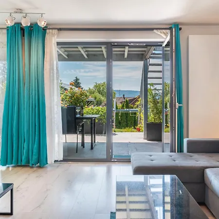 Apartment Blauer Seestern Allensbach
