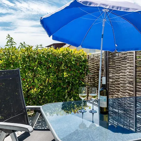 Apartment Blauer Seestern Allensbach